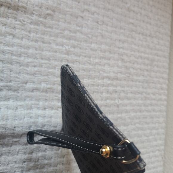 Dooney & Bourke Gray Black Canvas Leather Wristlet Signature DB Logo - Picture 7 of 11